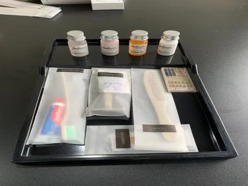 hotel-shaving-kit-500x500